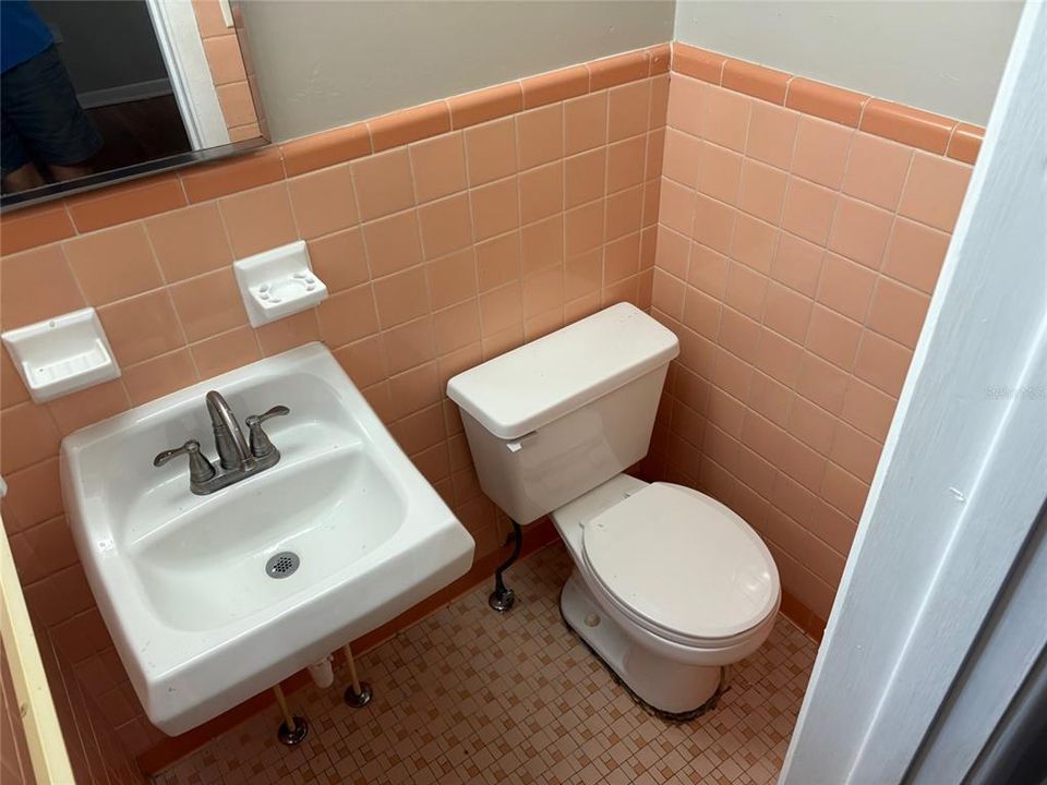 В аренду: $1,850 (3 спален, 1 ванн, 1055 Квадратных фут)