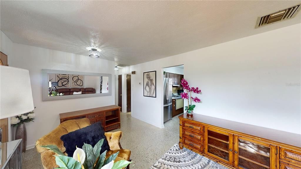 En Renta: $2,500 (2 camas, 1 baños, 952 Pies cuadrados)