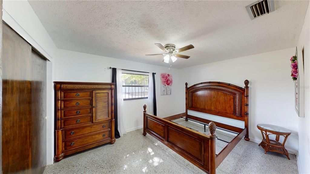 En Renta: $2,500 (2 camas, 1 baños, 952 Pies cuadrados)