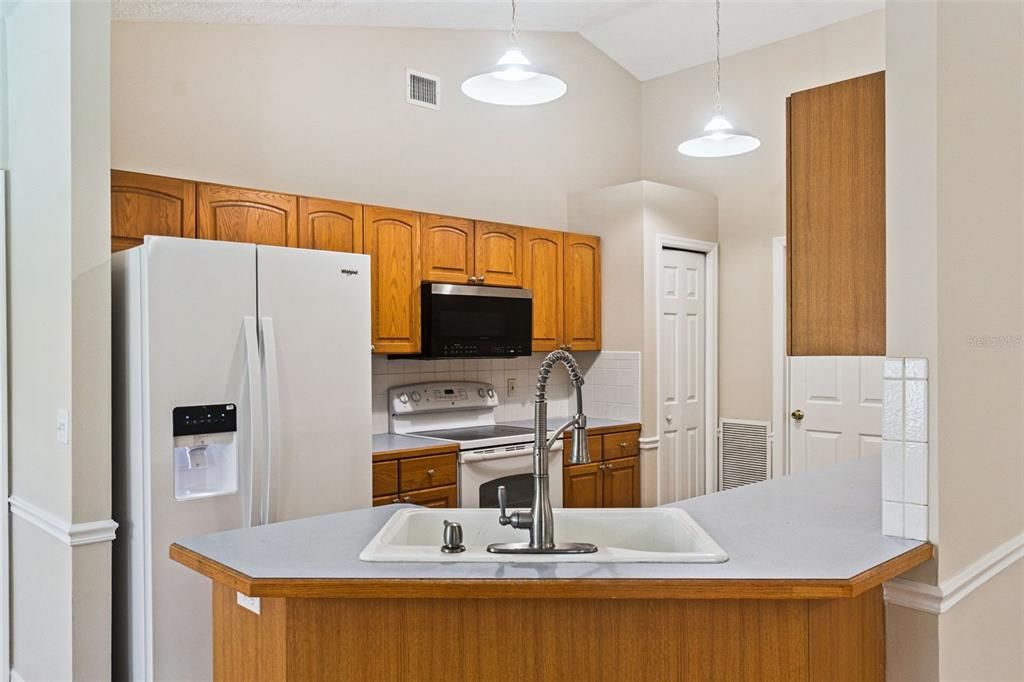 En Venta: $329,840 (3 camas, 2 baños, 1698 Pies cuadrados)