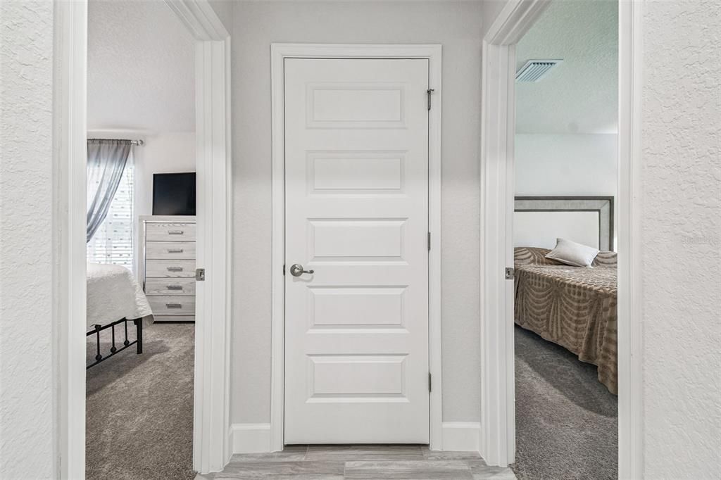 待售: $410,000 (4 贝兹, 3 浴室, 2503 平方英尺)