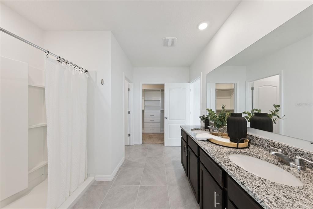 Active With Contract: $429,000 (5 beds, 3 baths, 2601 Square Feet)