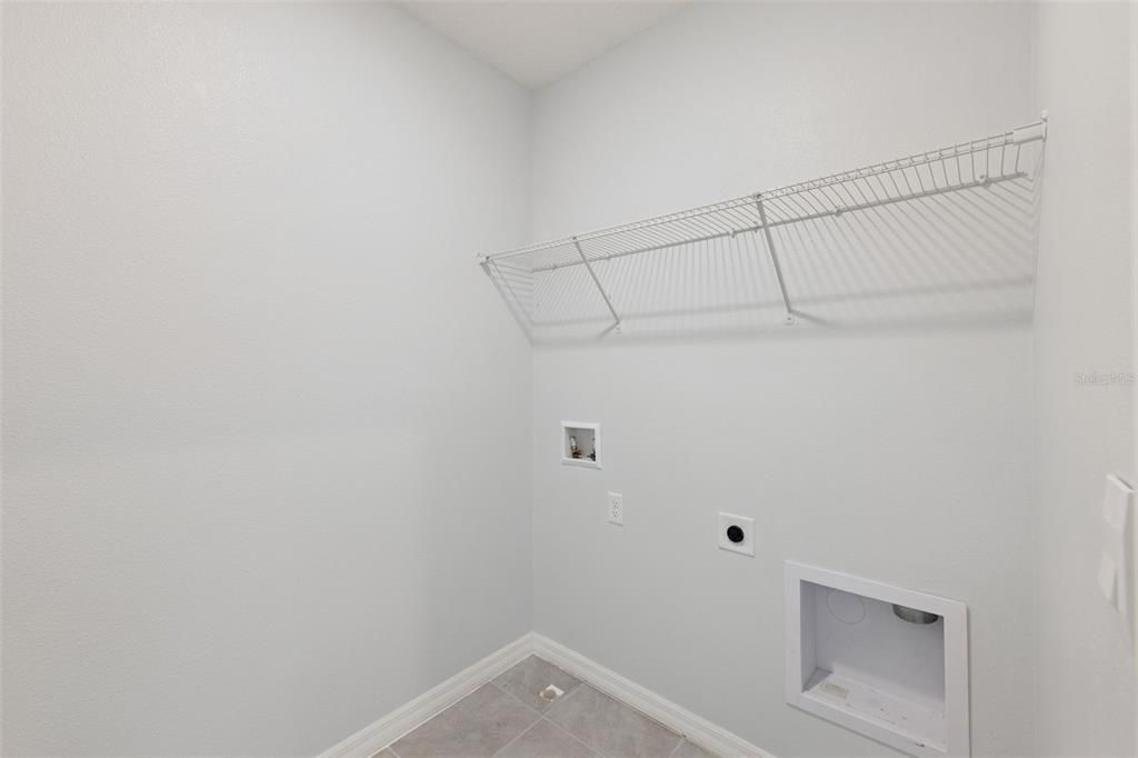 Active With Contract: $429,000 (5 beds, 3 baths, 2601 Square Feet)