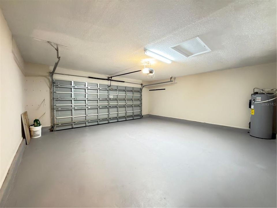 For Rent: $2,850 (3 beds, 2 baths, 1636 Square Feet)