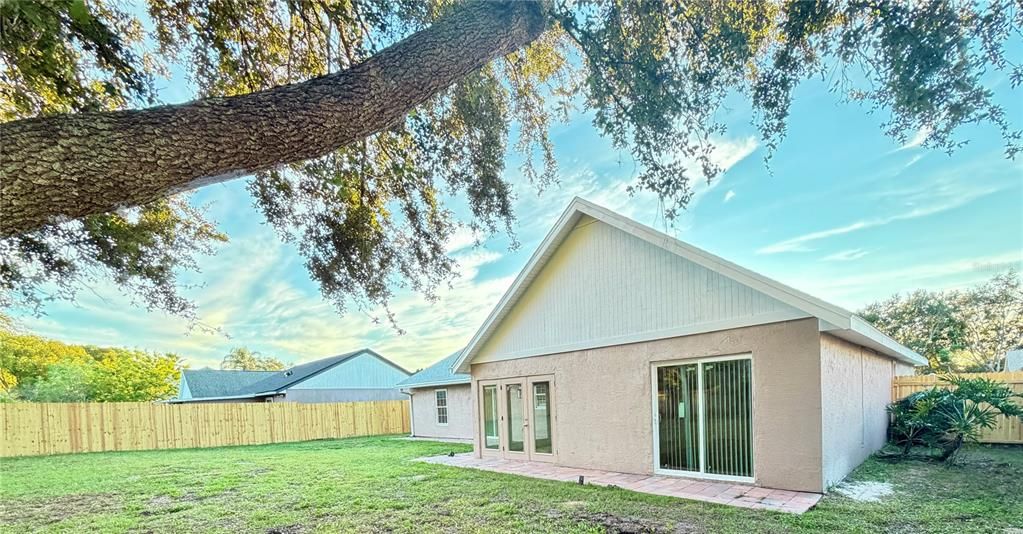 For Rent: $2,850 (3 beds, 2 baths, 1636 Square Feet)