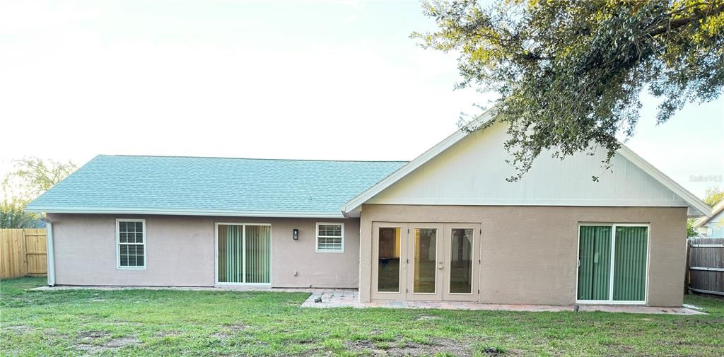 For Rent: $2,850 (3 beds, 2 baths, 1636 Square Feet)