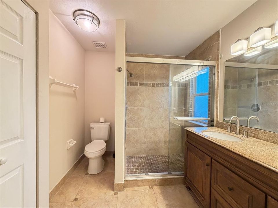 For Rent: $2,850 (3 beds, 2 baths, 1636 Square Feet)