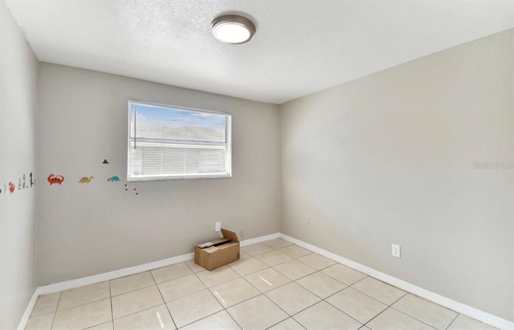 待售: $349,400 (4 贝兹, 0 浴室, 1404 平方英尺)