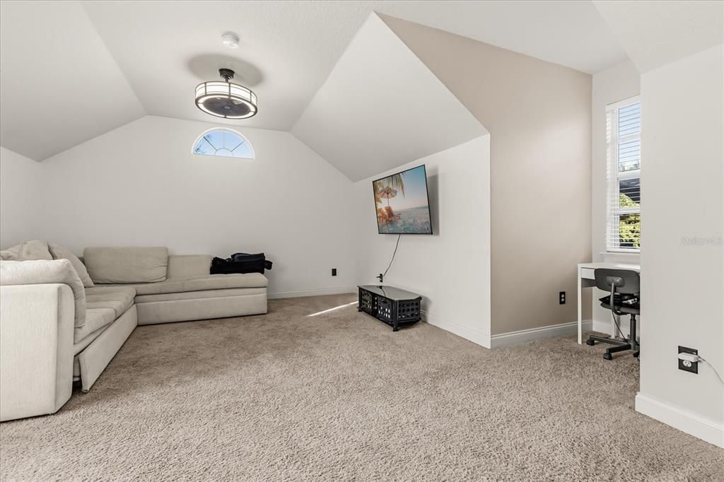 待售: $1,400,000 (4 贝兹, 5 浴室, 4262 平方英尺)