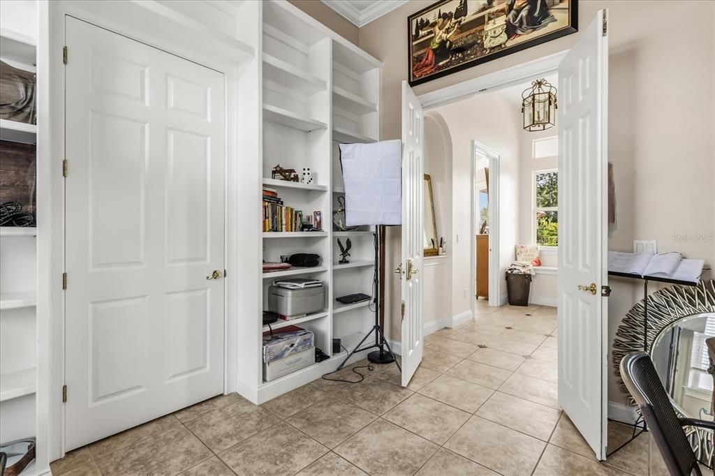 待售: $1,400,000 (4 贝兹, 5 浴室, 4262 平方英尺)