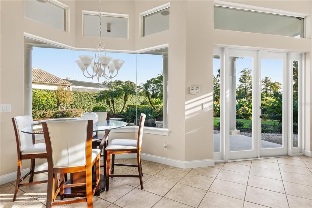 待售: $1,400,000 (4 贝兹, 5 浴室, 4262 平方英尺)