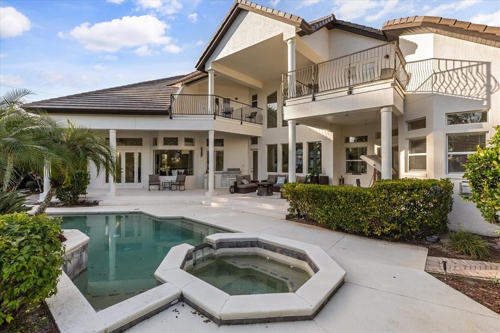 待售: $1,400,000 (4 贝兹, 5 浴室, 4262 平方英尺)