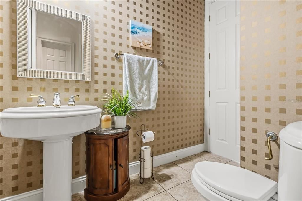 待售: $1,400,000 (4 贝兹, 5 浴室, 4262 平方英尺)