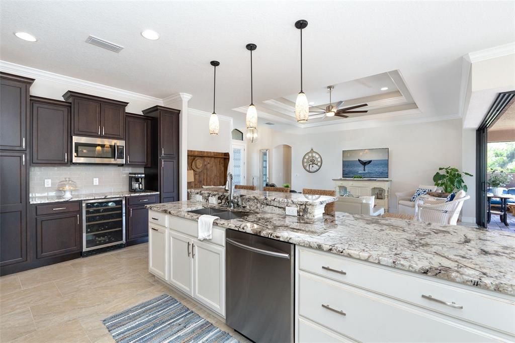 For Sale: $923,000 (3 beds, 2 baths, 2093 Square Feet)