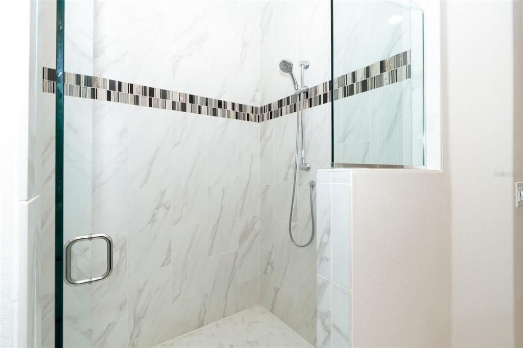 For Sale: $923,000 (3 beds, 2 baths, 2093 Square Feet)