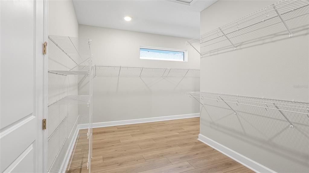 待售: $674,990 (3 贝兹, 3 浴室, 2490 平方英尺)