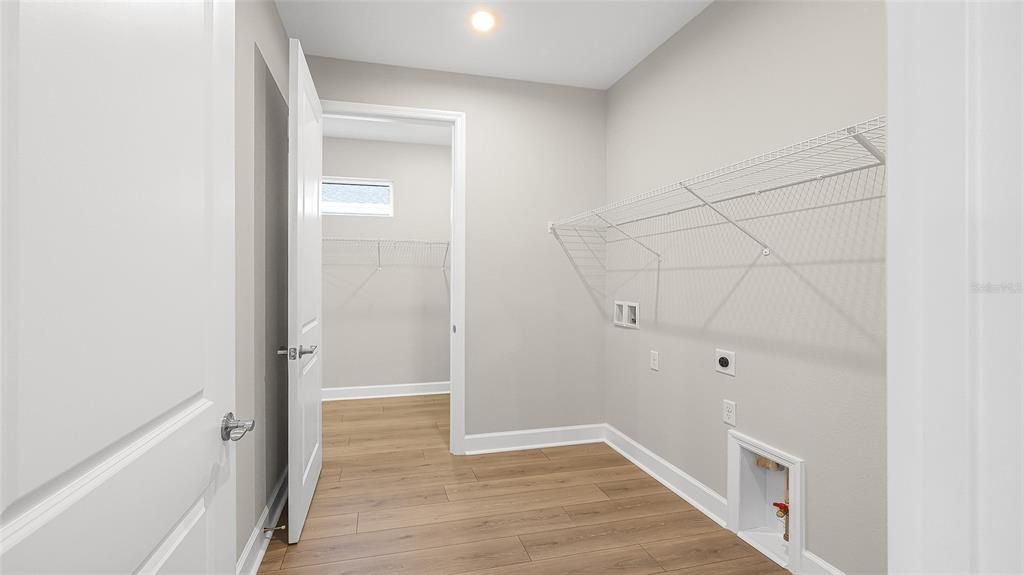 待售: $674,990 (3 贝兹, 3 浴室, 2490 平方英尺)