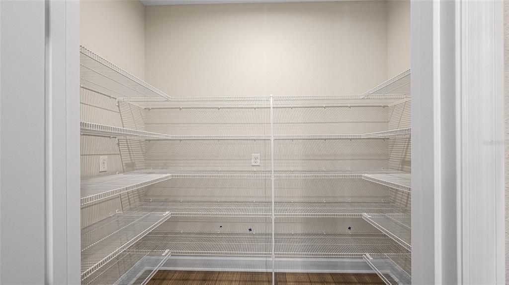 待售: $674,990 (3 贝兹, 3 浴室, 2490 平方英尺)