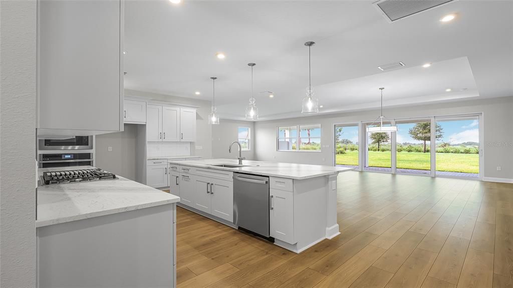 待售: $674,990 (3 贝兹, 3 浴室, 2490 平方英尺)