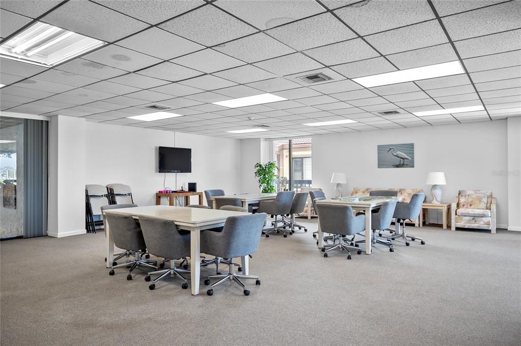 待售: $315,000 (2 贝兹, 2 浴室, 1050 平方英尺)