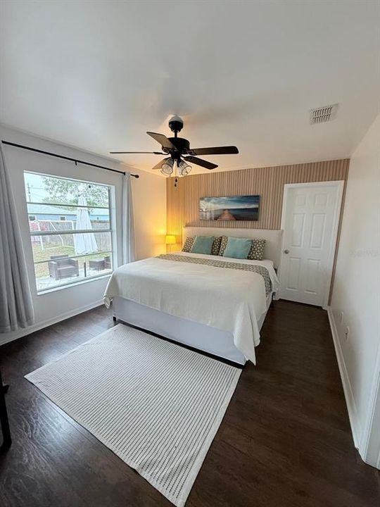 出租: $3,200 (3 贝兹, 2 浴室, 1171 平方英尺)