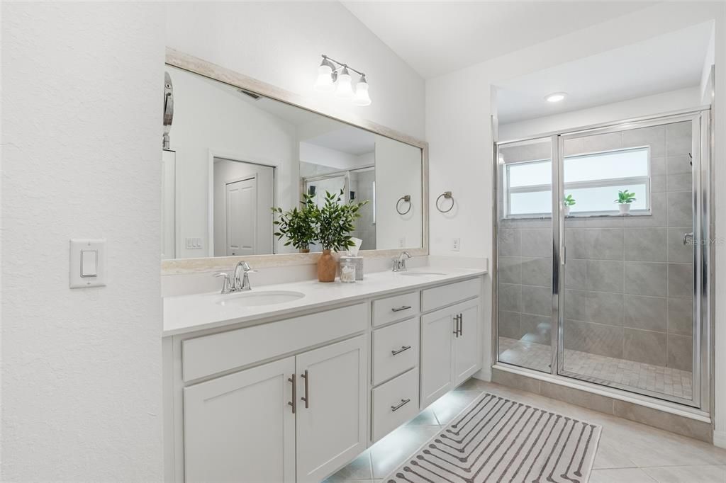 待售: $359,900 (2 贝兹, 2 浴室, 1655 平方英尺)