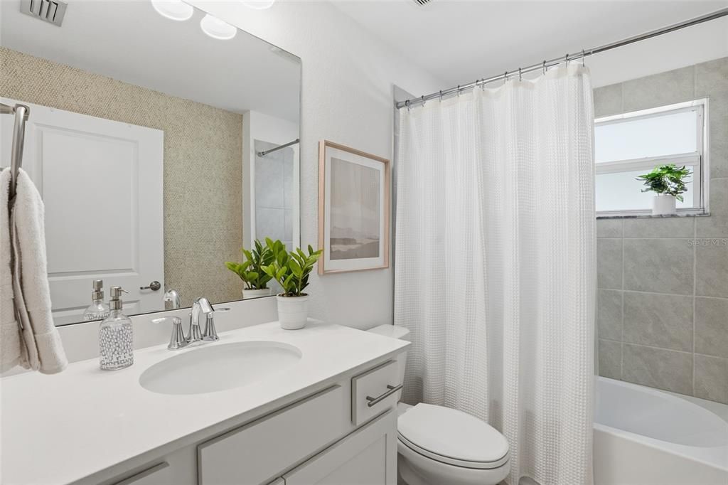 待售: $359,900 (2 贝兹, 2 浴室, 1655 平方英尺)