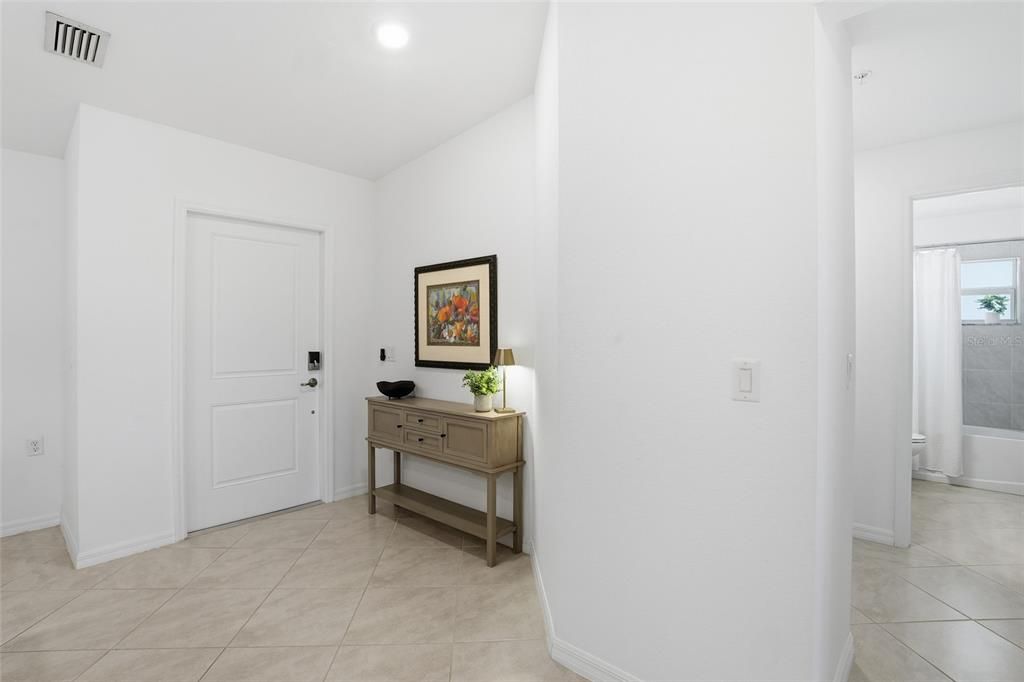 待售: $359,900 (2 贝兹, 2 浴室, 1655 平方英尺)