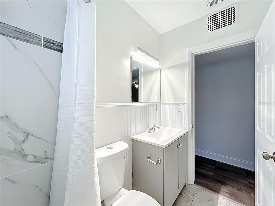 En Venta: $460,000 (4 camas, 2 baños, 1713 Pies cuadrados)