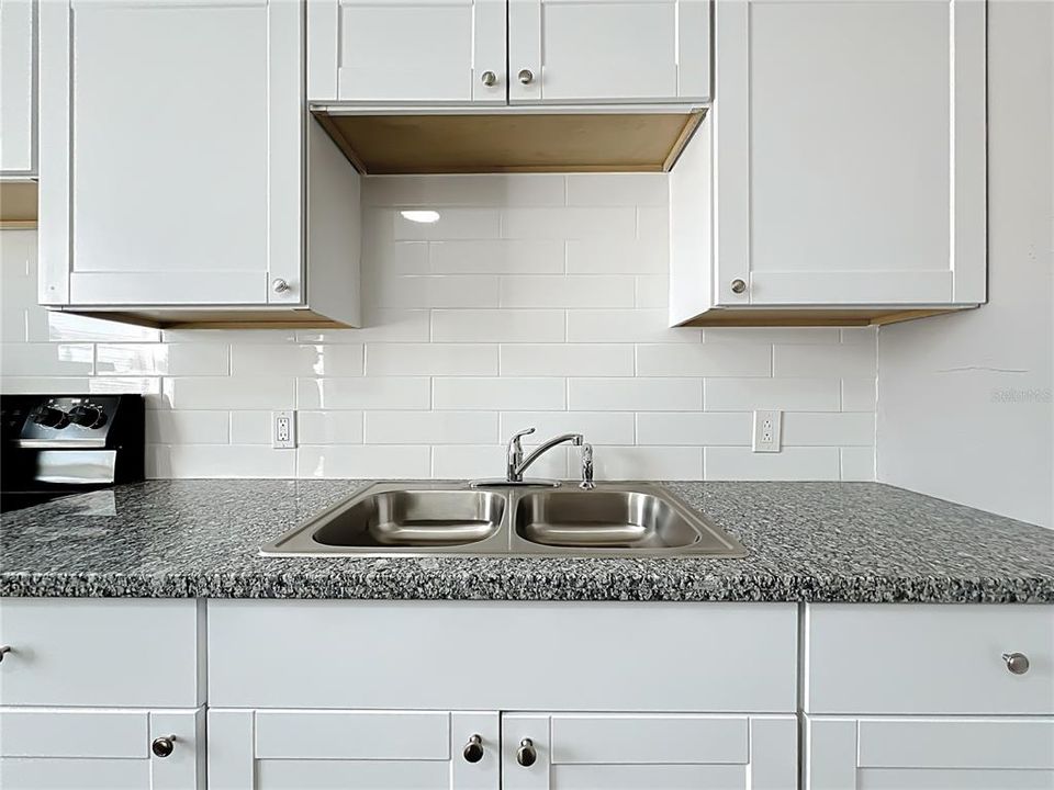 En Venta: $460,000 (4 camas, 2 baños, 1713 Pies cuadrados)