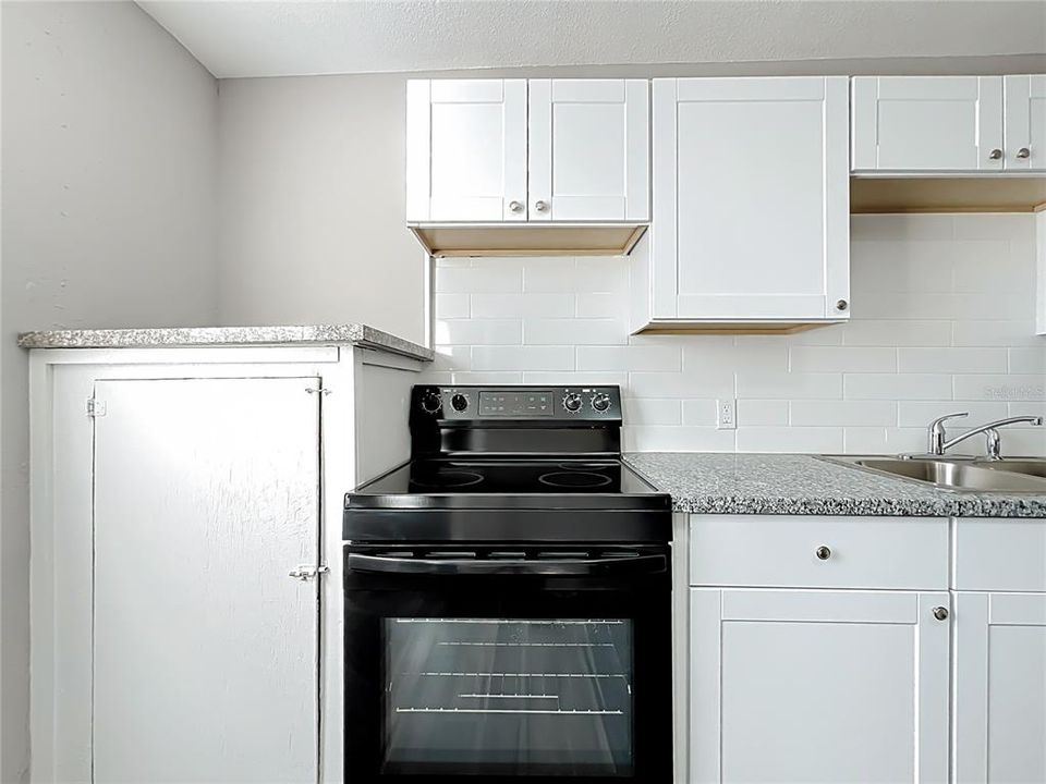 En Venta: $460,000 (4 camas, 2 baños, 1713 Pies cuadrados)