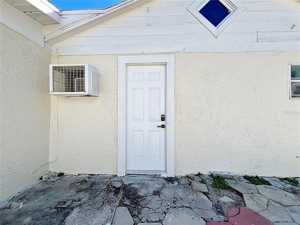 En Venta: $460,000 (4 camas, 2 baños, 1713 Pies cuadrados)