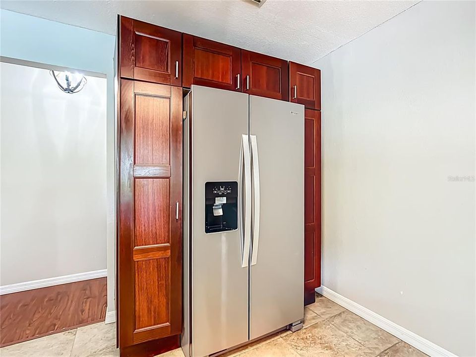 Active With Contract: $775,000 (3 beds, 2 baths, 2860 Square Feet)