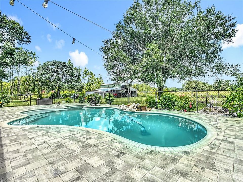 Active With Contract: $775,000 (3 beds, 2 baths, 2860 Square Feet)