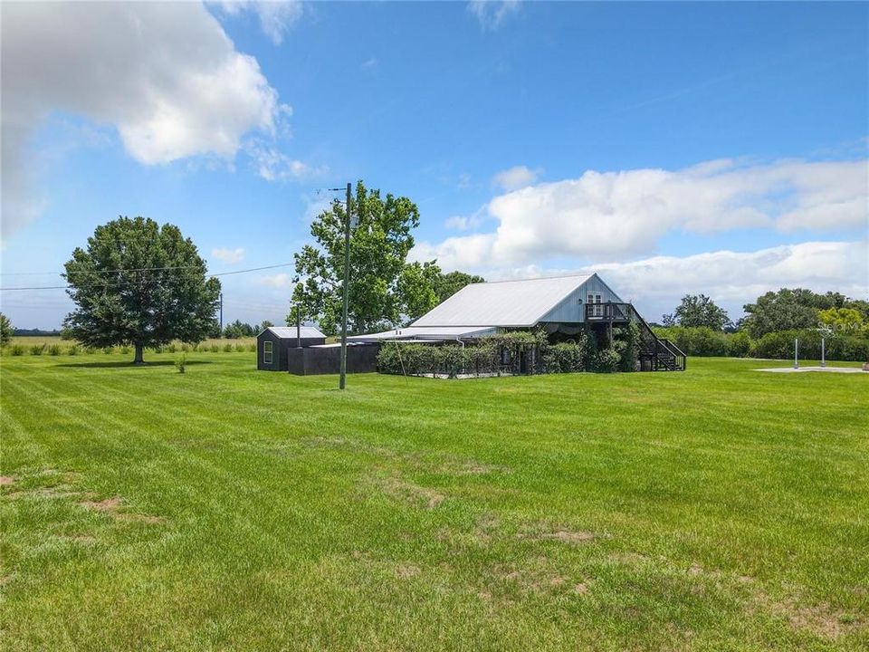 Active With Contract: $775,000 (3 beds, 2 baths, 2860 Square Feet)