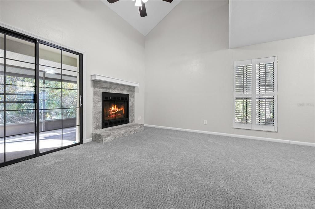 For Sale: $229,000 (2 beds, 2 baths, 1111 Square Feet)