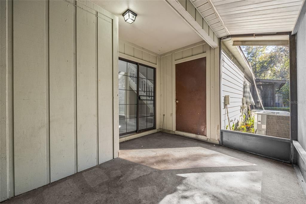 For Sale: $229,000 (2 beds, 2 baths, 1111 Square Feet)