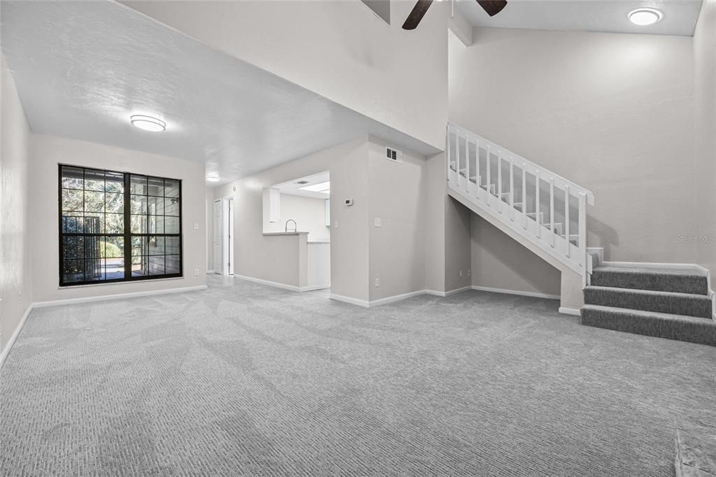 For Sale: $229,000 (2 beds, 2 baths, 1111 Square Feet)