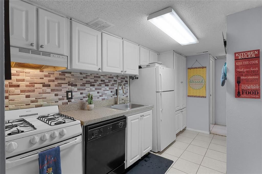 En Venta: $125,000 (3 camas, 2 baños, 992 Pies cuadrados)