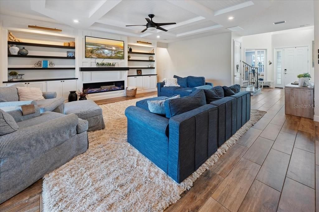 На продажу: $1,269,000 (5 спален, 4 ванн, 3848 Квадратных фут)