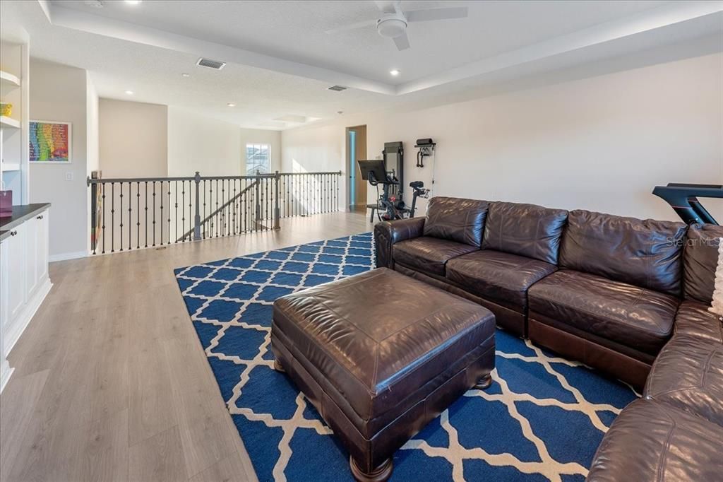 На продажу: $1,269,000 (5 спален, 4 ванн, 3848 Квадратных фут)