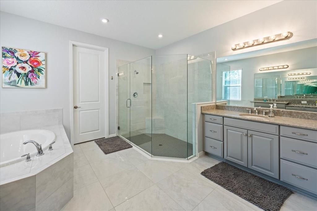 На продажу: $1,269,000 (5 спален, 4 ванн, 3848 Квадратных фут)