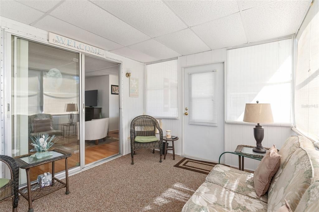 待售: $144,900 (2 贝兹, 2 浴室, 960 平方英尺)