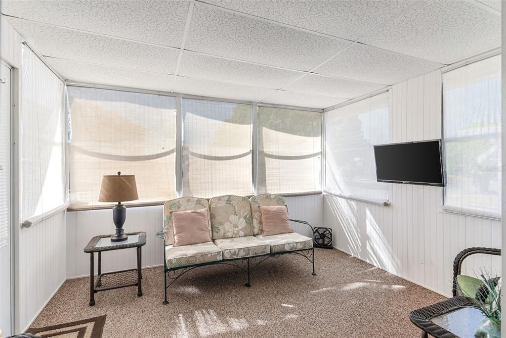 待售: $144,900 (2 贝兹, 2 浴室, 960 平方英尺)