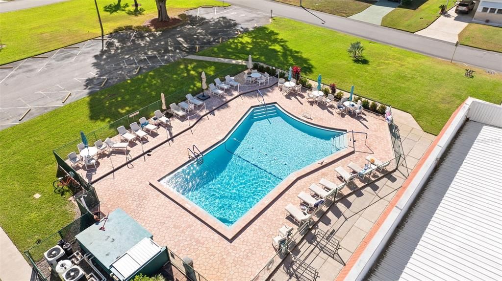 待售: $144,900 (2 贝兹, 2 浴室, 960 平方英尺)