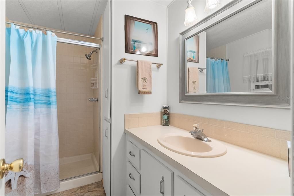 待售: $144,900 (2 贝兹, 2 浴室, 960 平方英尺)