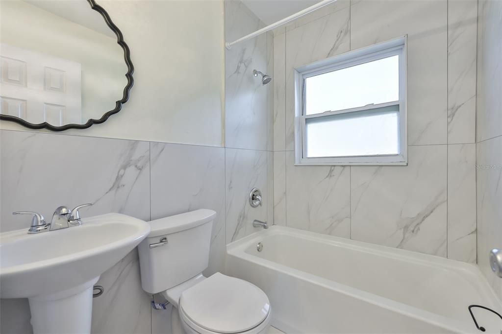 В аренду: $2,100 (3 спален, 2 ванн, 1100 Квадратных фут)