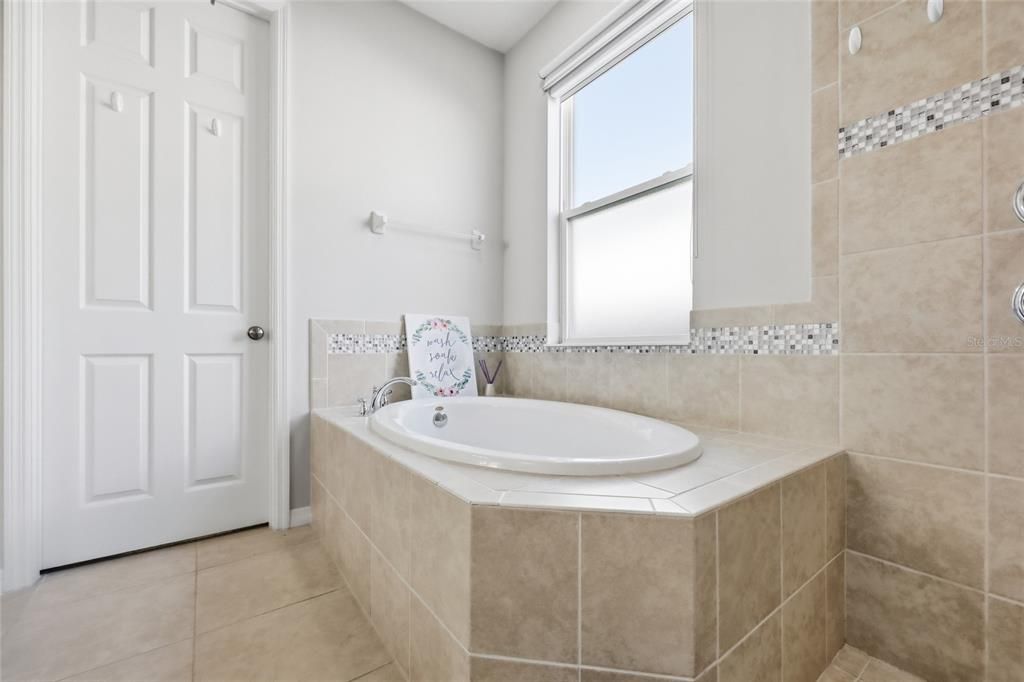 Active With Contract: $690,000 (4 beds, 4 baths, 2848 Square Feet)