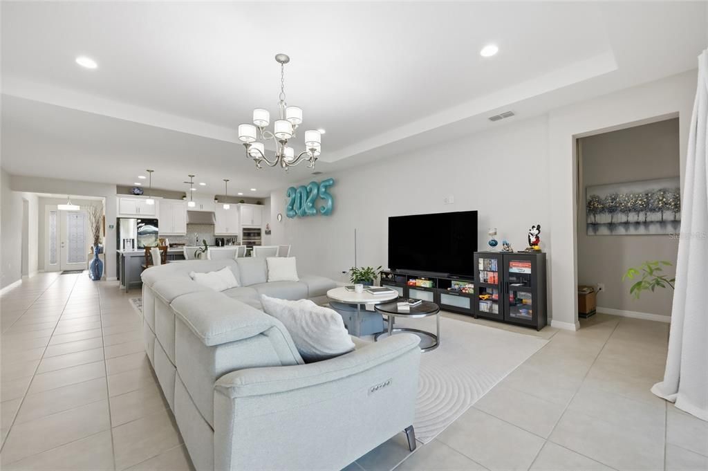 Active With Contract: $690,000 (4 beds, 4 baths, 2848 Square Feet)