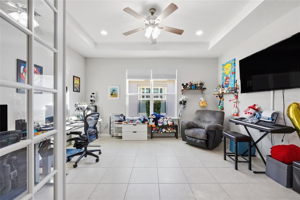 Active With Contract: $690,000 (4 beds, 4 baths, 2848 Square Feet)